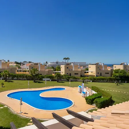Ground Floor With Pool אלבופיירה